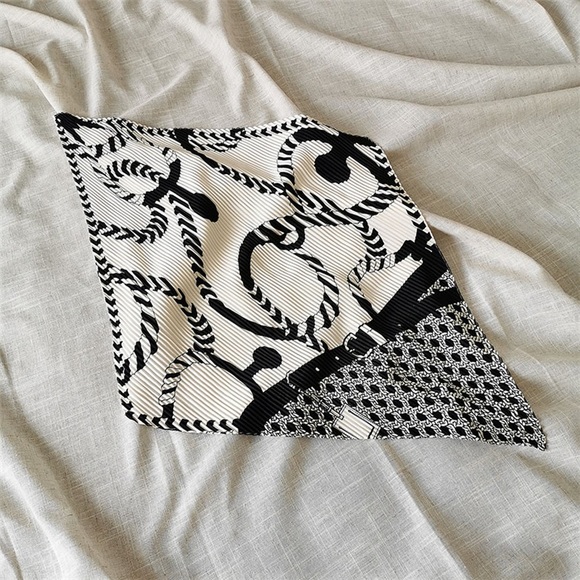 Elegant Wave rope Silk Scarf - Picture 3 of 9